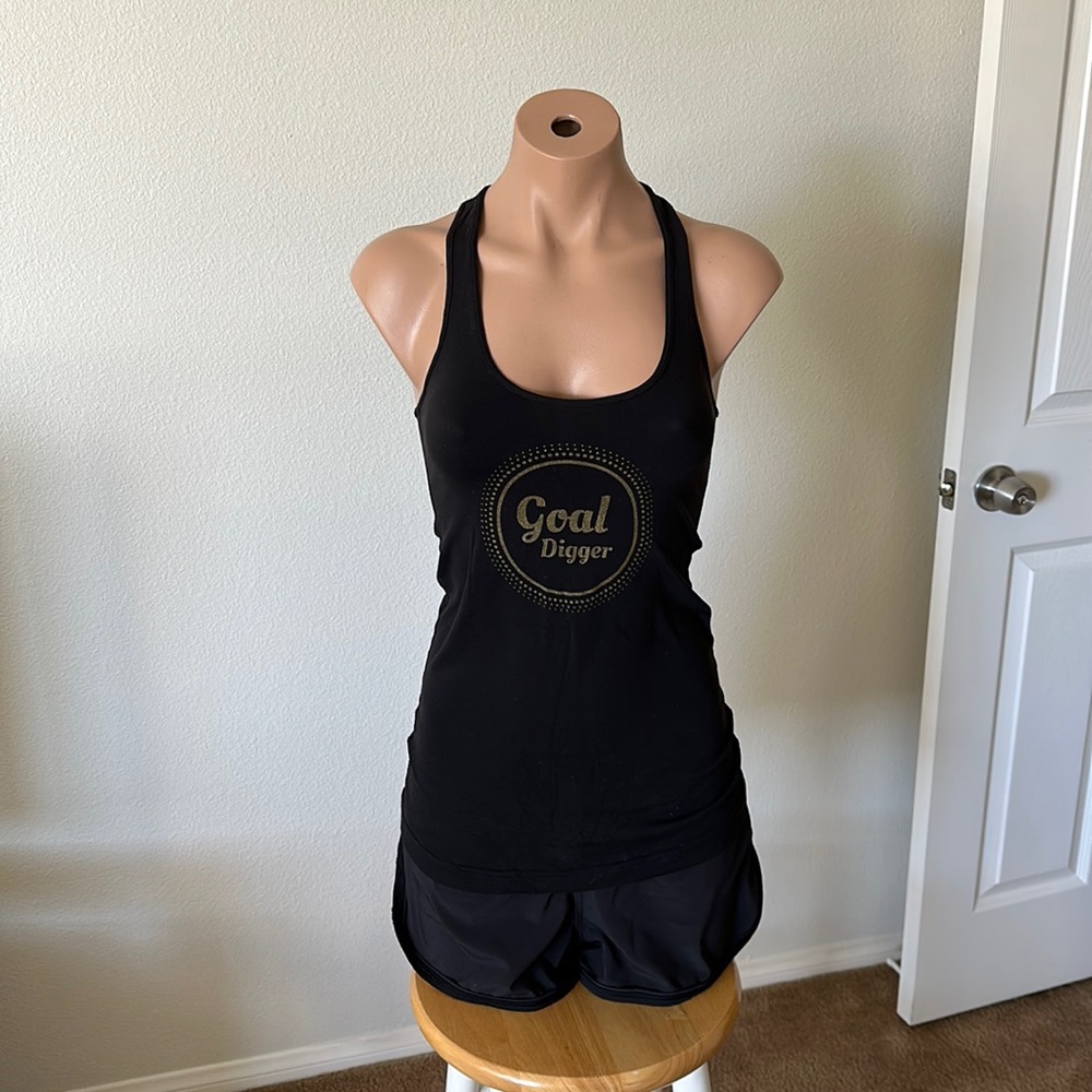 Lululemon limited edition Cool Racerback Tank. Reversible. Size 6.